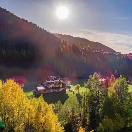 Holiday home Chalet Im Gruenen In Den Suedtiroler Dolomiten Selva di Val Gardena