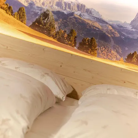 Chalet Im Gruenen In Den Suedtiroler Dolomiten *